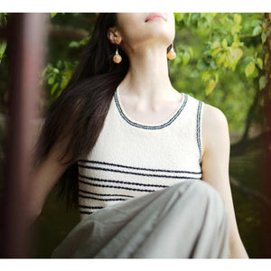 Chic Tweed Contrast Stripe Knitted Vest - Sleeveless Slim - Fit Top for Outerwear or Layering, Retro & Artistic Style